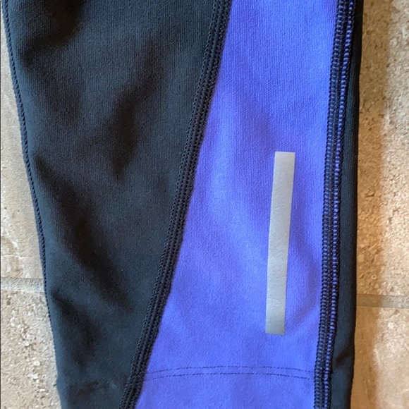 Capri Nike DRI-FIT Womens Tight sz XS (blk/purple) - Picture 4 of 7